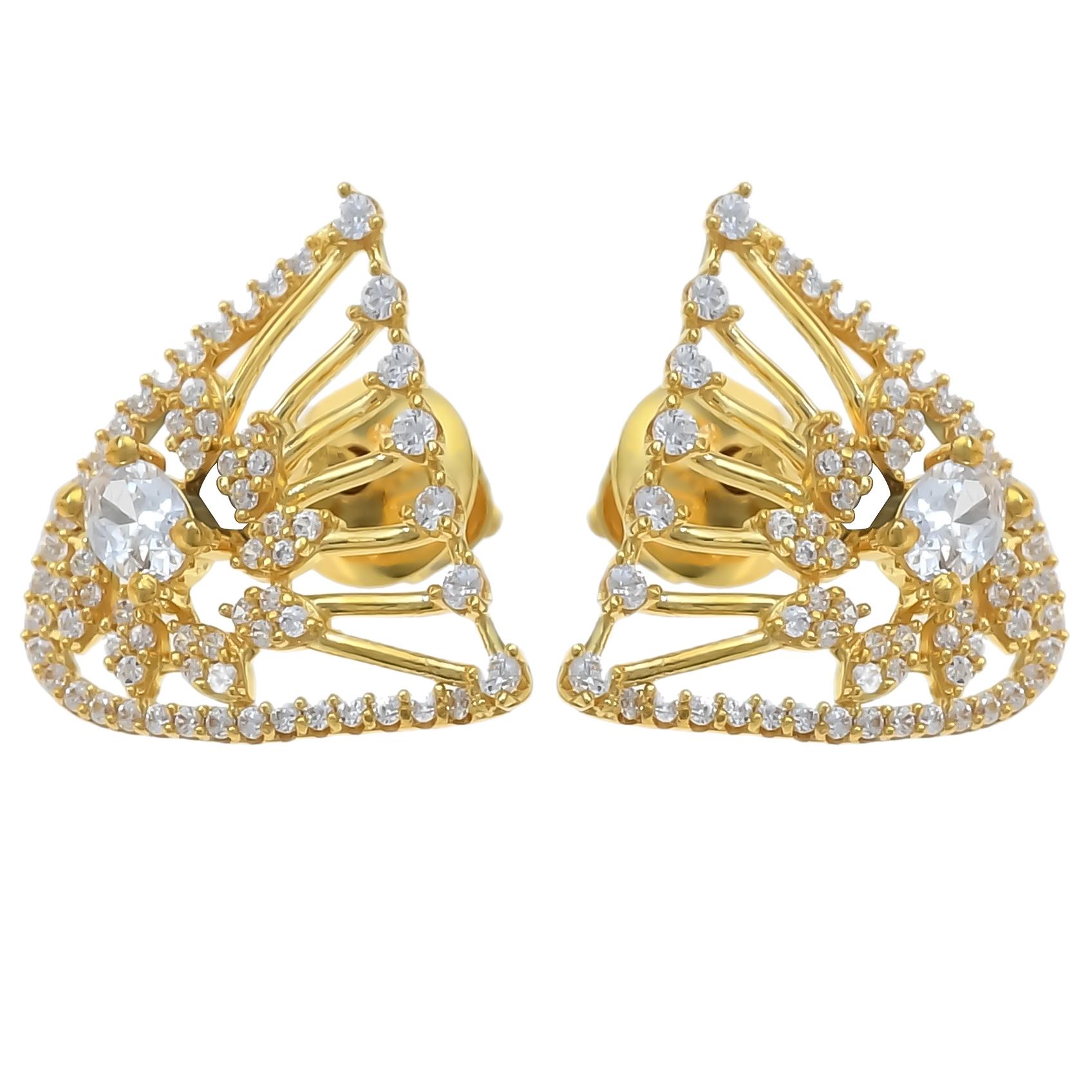 Glimmering Gold Ear Studs