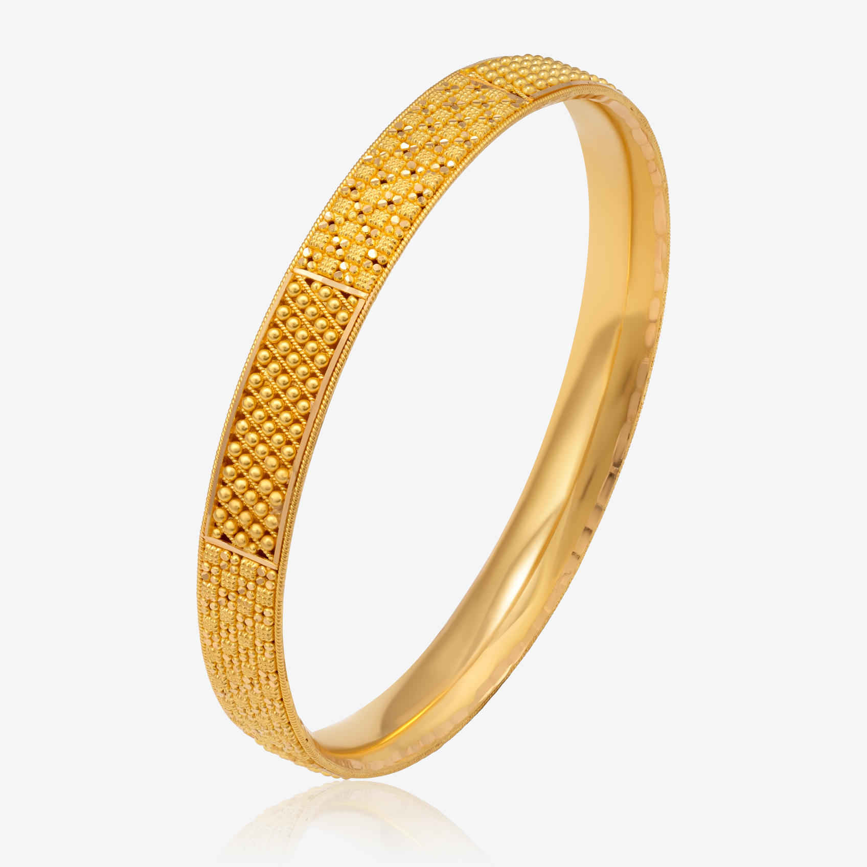 Refined Classic Bangle