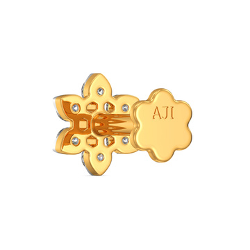 Fantastic Floret Diamond Nose Pin