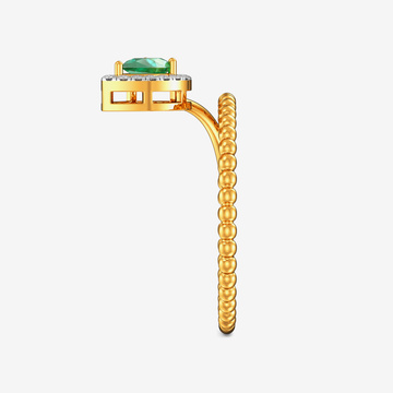 Leafy Emerald Diamond Ring