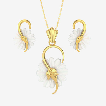 Floral Gold Pendant Set